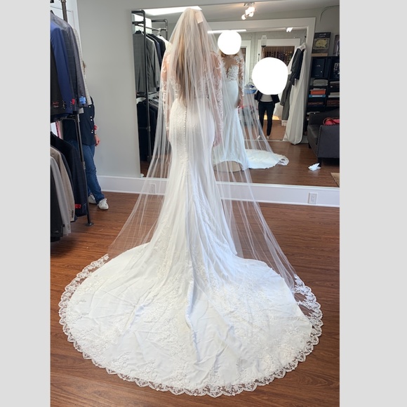 NEW UNWORN Custom Pronovias Atelier Vicenta Dress With Cathedral Veil - Picture 3 of 8